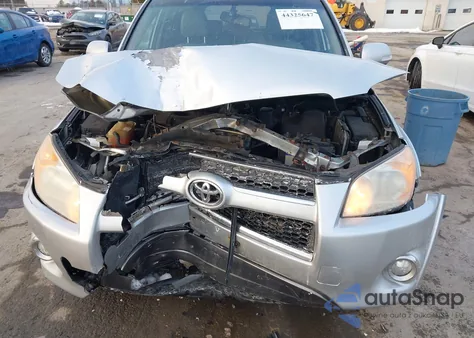 2010 Toyota Rav4 Limited z USA, uszkodzony, nr VIN 2T3DF4DV3AW036131